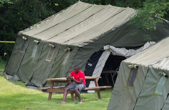 Figures show nearly 7,000 asylum seekers nabbed at Quebec border over six weeks | iNFOnews.ca
