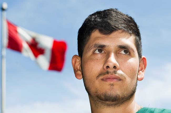 Temporary foreign workers hold protest in Montreal | iNFOnews.ca