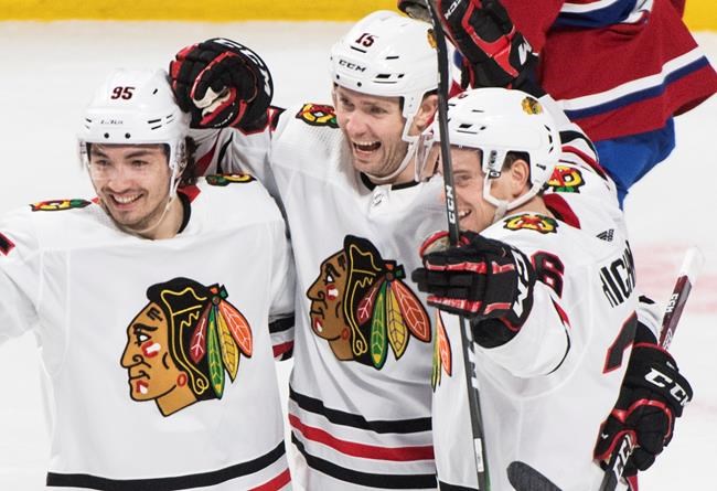 Zack Smith scores twice to lead Blackhawks over Canadiens 4-1 | iNFOnews.ca CP581842006