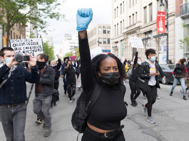Pandemonium erupts again in U.S. cities as public anger shows no sign of abating | iNFOnews.ca Pandemonium erupts again in U.S. cities as public anger shows no sign of abating | iNFOnews.ca