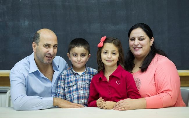 Quebec community groups helping Syrian refugees abandoned by their sponsors | iNFOnews.ca Quebec community groups helping Syrian refugees abandoned by their sponsors | iNFOnews.ca