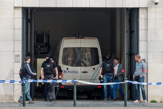 Court orders 'man in hat' suspect held for 1 more month | iNFOnews.ca