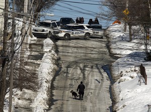 Police release three arrested after potential threat made against Halifax mall | iNFOnews.ca CP32129276