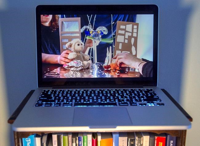 Theatrical actors and directors isolated by COVID-19 produce novel online plays | iNFOnews.ca