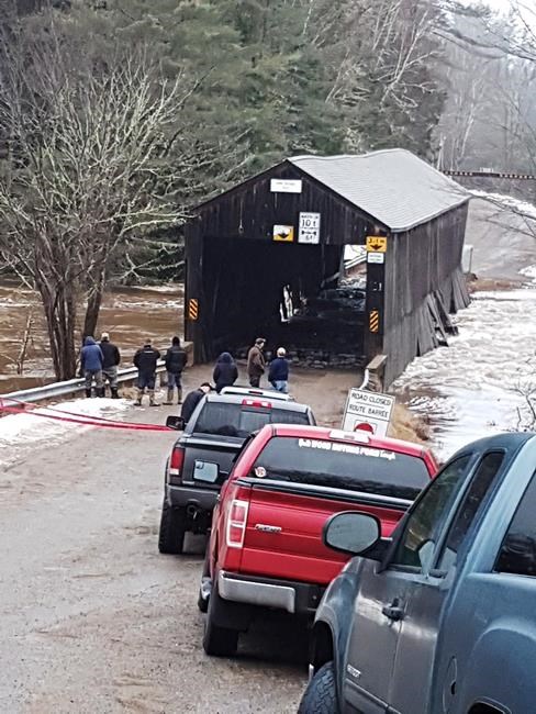 Weekend storm claims another historic covered 'kissing bridge' in New Brunswick | iNFOnews.ca