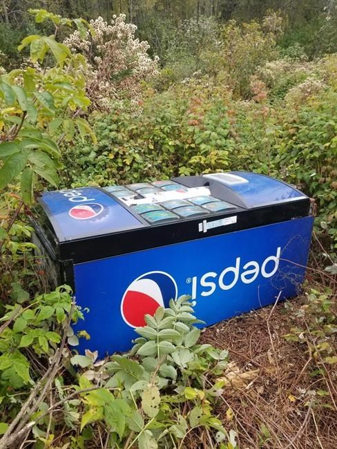 Police seek owner of Pepsi machine abandoned in New Brunswick potato field | iNFOnews.ca Police seek owner of Pepsi machine abandoned in New Brunswick potato field | iNFOnews.ca