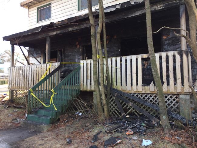 Halifax family flees blaze after man throws firebomb at their home: police | iNFOnews.ca CP2135997302