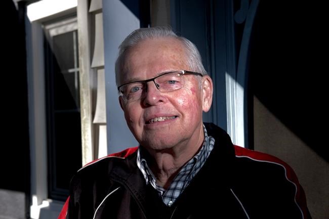 Older Canadians forgoing retirement, working through golden years: census | iNFOnews.ca