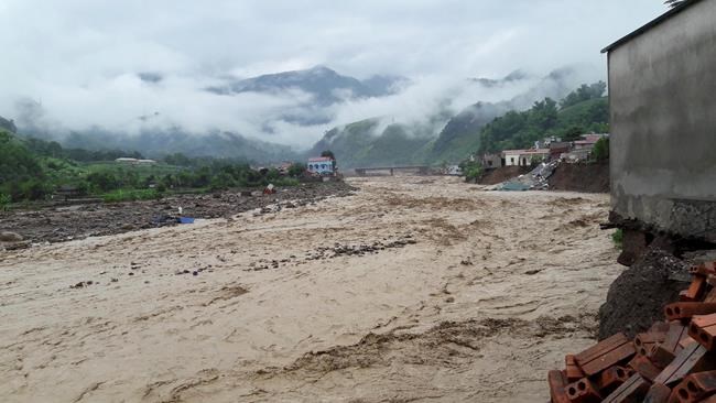 Floods kill 7 and leave 27 missing in northern Vietnam | iNFOnews.ca