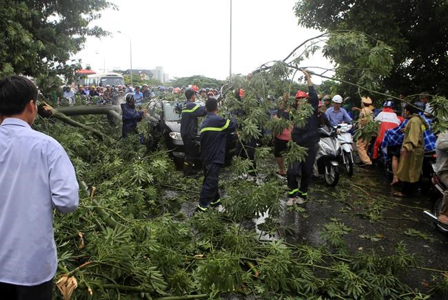 Typhoon Doksuri batters central Vietnam, killing 4 | iNFOnews.ca