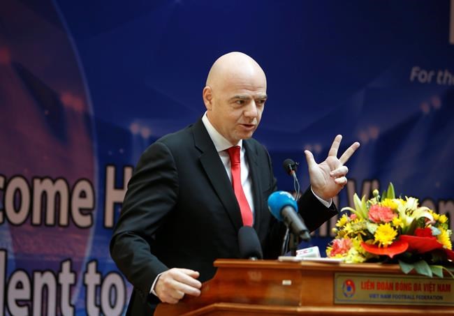 FIFA president praises Russian World Cup preparations | iNFOnews.ca CP1985400856