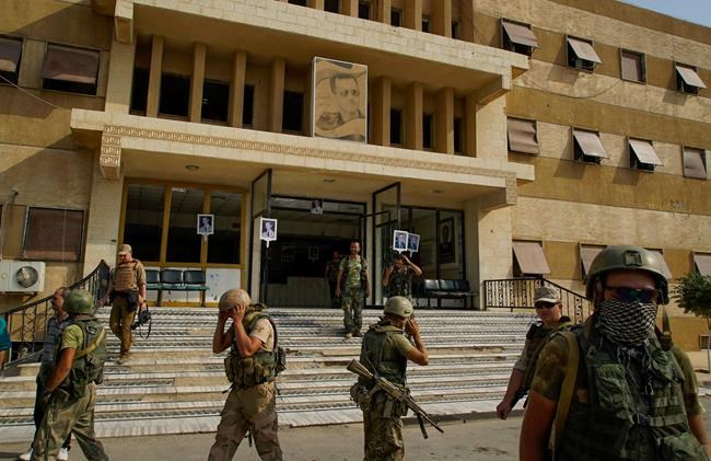 Syria: Local militants evacuate as Raqqa battle nears end | iNFOnews.ca