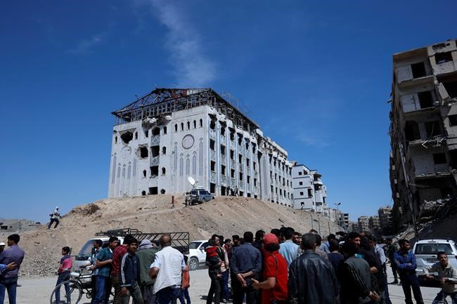 First the chlorine, then chaos and death in Syria attack | iNFOnews.ca CP295193740