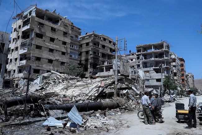 Islamic State group to give up last pocket in Syrian capital | iNFOnews.ca