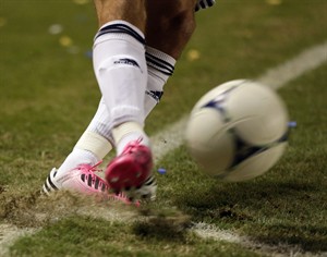Robbie Keane's 2 goals lead LA Galaxy past Seattle Sounders 3-0 in 1st leg of West finals | iNFOnews.ca CP20739904