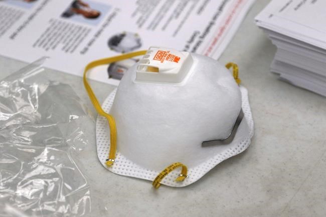 'Excited and scared': Hawaii volcano spews huge cloud of ash | iNFOnews.ca