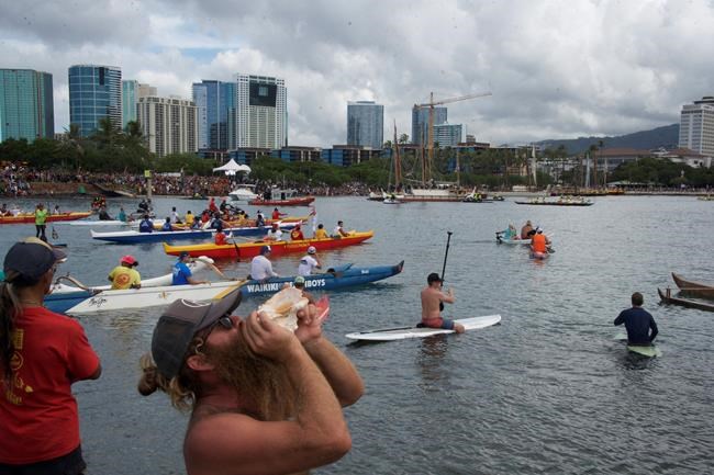Canoe returns to Hawaii after epic round-the-world voyage | iNFOnews.ca