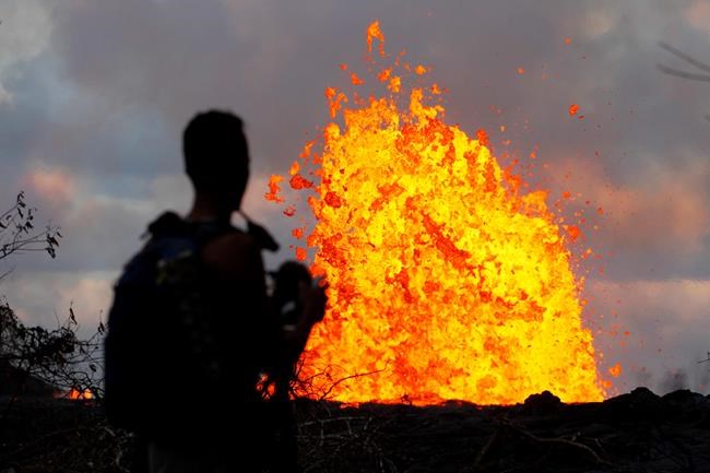 The Latest: 3 lava flows now reaching ocean off Hawaii | iNFOnews.ca The Latest: 3 lava flows now reaching ocean off Hawaii | iNFOnews.ca
