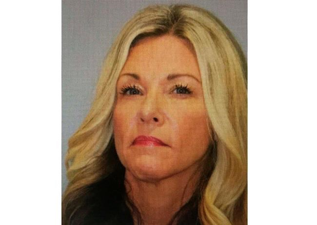 Mom of missing kids waives extradition; bail stays at $5M | iNFOnews.ca