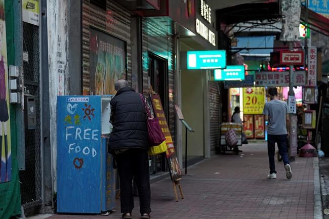 One Good Thing: Hong Kong street refrigerator keeps giving | iNFOnews.ca One Good Thing: Hong Kong street refrigerator keeps giving | iNFOnews.ca