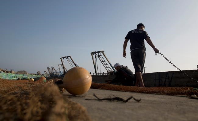 Israel expands Gaza fishing zone, implementing cease-fire | iNFOnews.ca