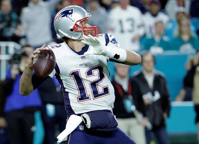 Brady intercepted twice as Dolphins beat Pats 27-20 | iNFOnews.ca CP457525474