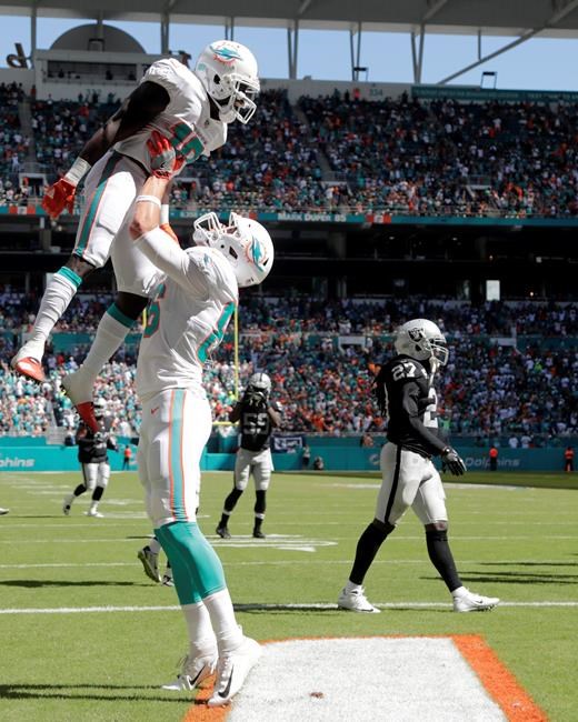 Trick plays help unbeaten Dolphins beat Raiders 28-20 | iNFOnews.ca Trick plays help unbeaten Dolphins beat Raiders 28-20 | iNFOnews.ca