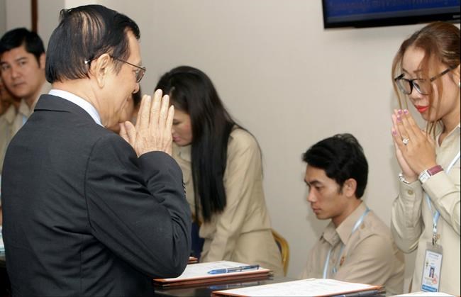 Cambodian deputy opposition leader reconciles with premier | iNFOnews.ca Cambodian deputy opposition leader reconciles with premier | iNFOnews.ca