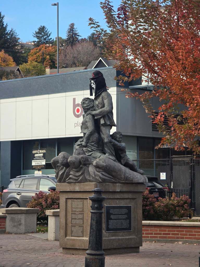 iN PHOTOS: Amusing Halloween shenanigans captured around Thompson-Okanagan | iNFOnews.ca iN PHOTOS: Amusing Halloween shenanigans captured around Thompson-Okanagan | iNFOnews.ca