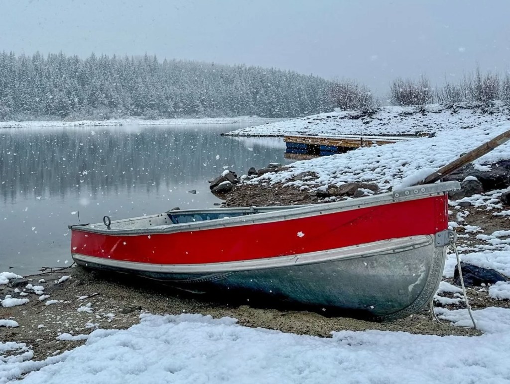 iN PHOTOS: First snowfall at high elevation lakes in Kamloops, Okanagan | iNFOnews.ca