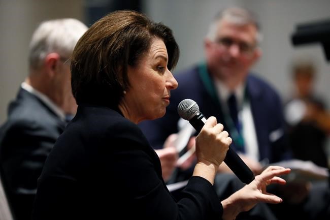 Klobuchar gaining traction in Iowa with Midwest sensibility | iNFOnews.ca