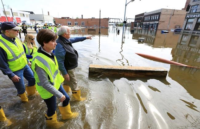 Officials: Actions in wake of '93 flood ease flood damage | iNFOnews.ca CP1642060098