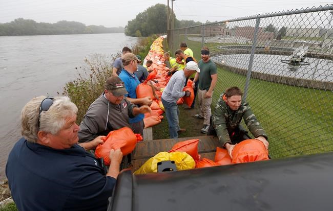 Iowa braces for flooding with more rain on the way | iNFOnews.ca