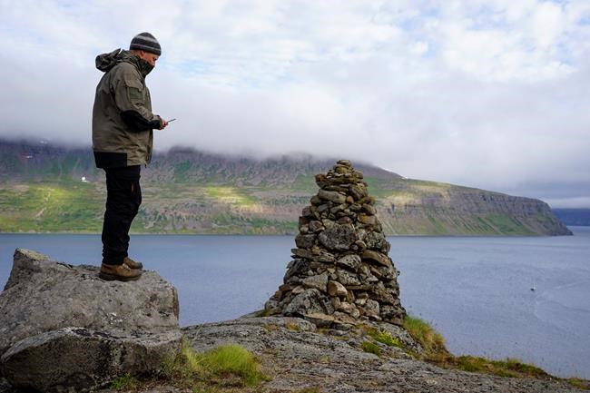 Wired Icelanders seek to keep remote peninsula digital-free | iNFOnews.ca