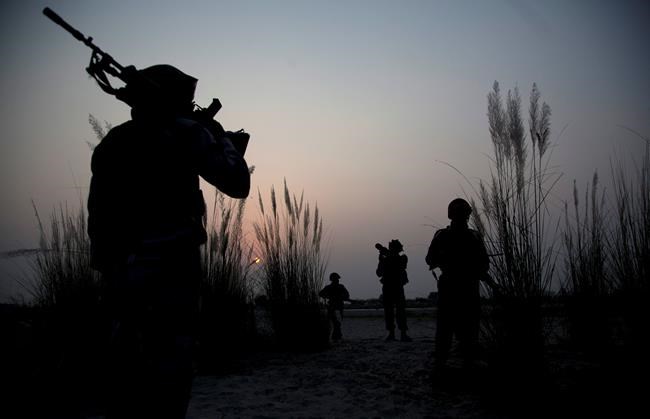 5 Indian troops, 2 rebels killed in Kashmir fighting | iNFOnews.ca 5 Indian troops, 2 rebels killed in Kashmir fighting | iNFOnews.ca