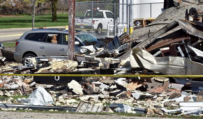 The Latest: Another body found in Illinois plant rubble | iNFOnews.ca