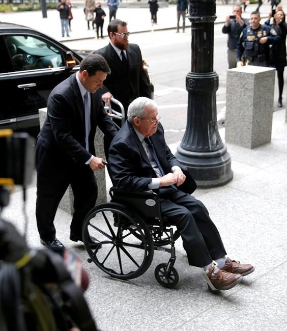 Hastert judge delivered verbal equivalent of public flogging | iNFOnews.ca