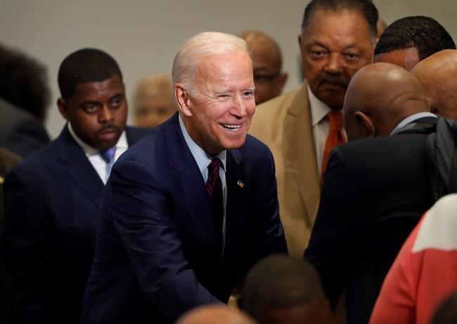 Biden defends past civil rights record after Harris attack | iNFOnews.ca Biden defends past civil rights record after Harris attack | iNFOnews.ca