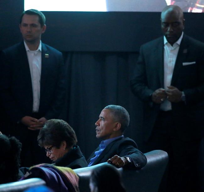 Don't "tweet every thought," Michelle Obama tells youths | iNFOnews.ca Don't "tweet every thought," Michelle Obama tells youths | iNFOnews.ca