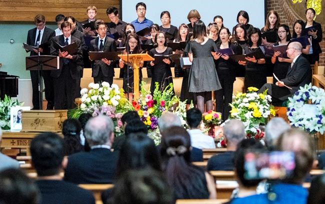 Family of slain Chinese scholar holds memorial | iNFOnews.ca