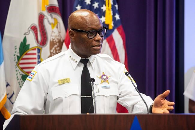 Chicago violence sparks war of words between Trump, mayor | iNFOnews.ca