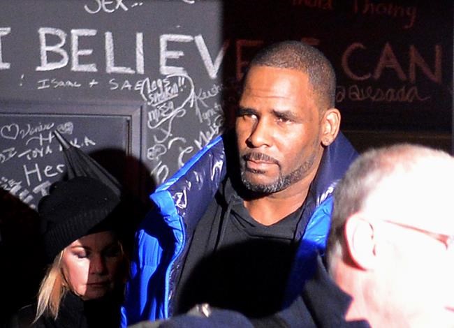 The Latest: Lawyer: R. Kelly to stay jailed 1 or 2 more days | iNFOnews.ca