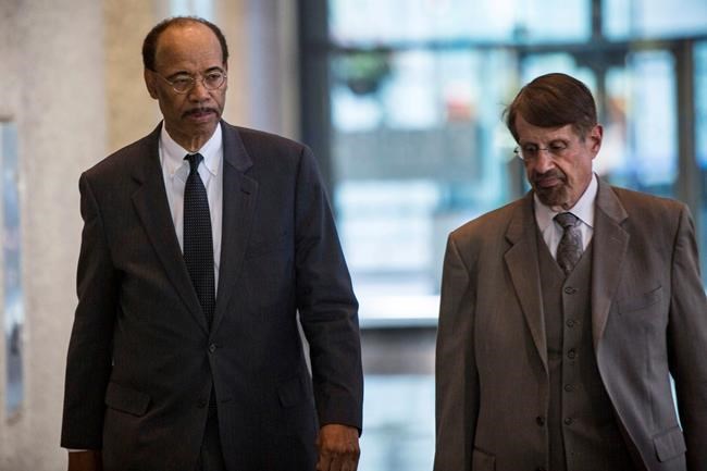Judge finds ex-US Rep. Mel Reynolds guilty of tax charges | iNFOnews.ca