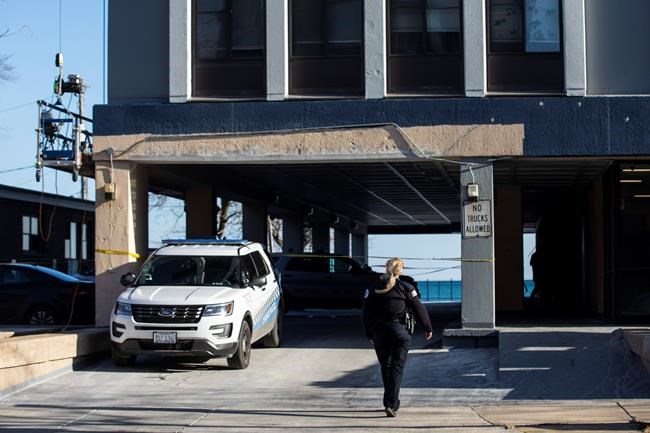 Boys killed in Chicago high-rise slaying identified | iNFOnews.ca