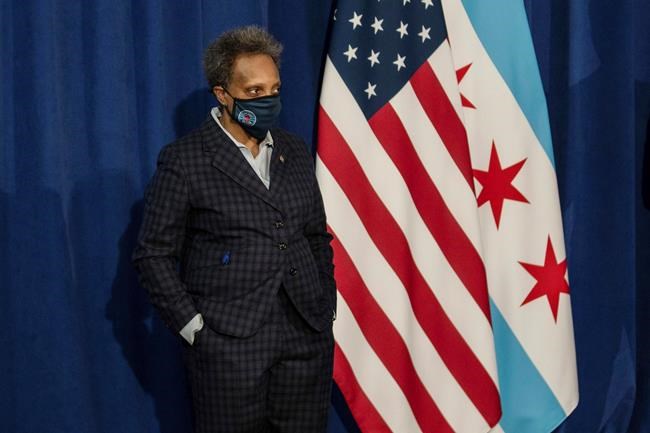 Chicago mayor demands teachers return, union offers proposal | iNFOnews.ca CP517618960