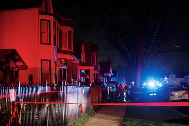 Toddler, 7 adults wounded in latest Chicago shootings | iNFOnews.ca