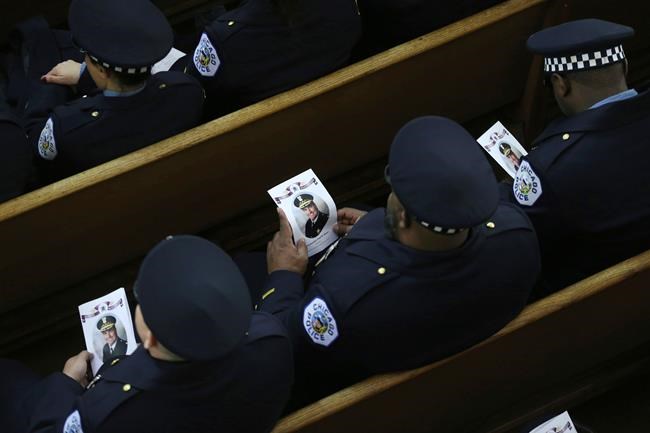 Mourners: Slain Chicago officer was 'one of the good guys' | iNFOnews.ca