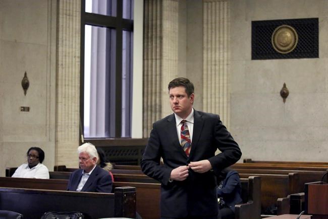 Chicago police officer's lawyer wants murder charge dropped | iNFOnews.ca Chicago police officer's lawyer wants murder charge dropped | iNFOnews.ca