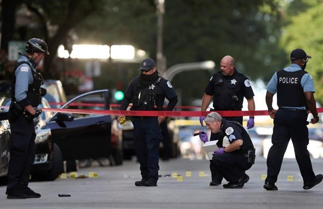Man killed in Chicago shooting was local rapper, police say | iNFOnews.ca