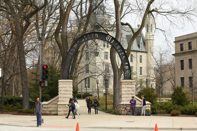 Northwestern paper's apology sparks journalism debate | iNFOnews.ca